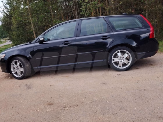 Volvo V50 (4)