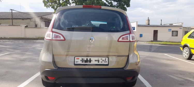 Renault Scenic (4)