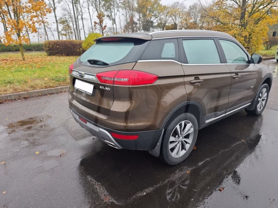 Geely Atlas (5)