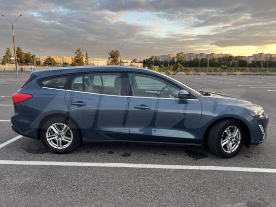 Ford Focus (9)