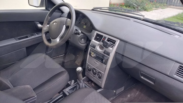 Lada Priora (5)