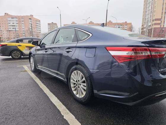 Toyota Camry (5)