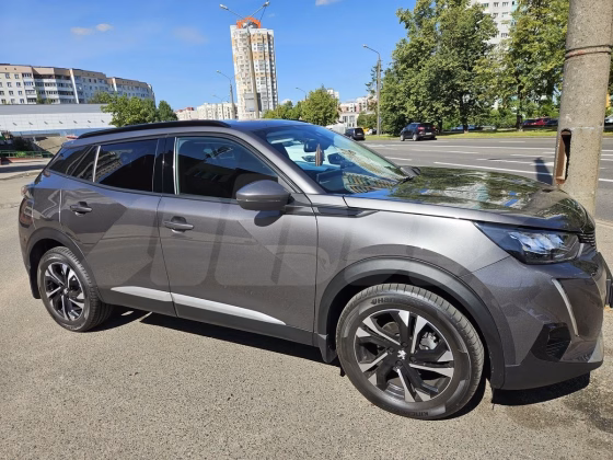 Peugeot 2008 (2)