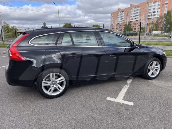 Volvo V60 (4)