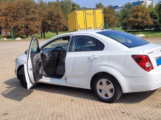 Chevrolet Aveo (11)