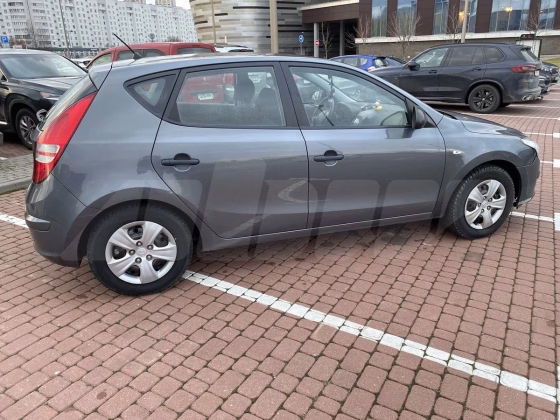 Hyundai I30 (2)