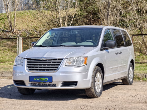 Chrysler TOWN & COUNTRY (3)