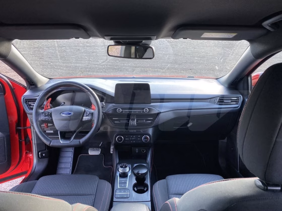 Ford Focus (8)