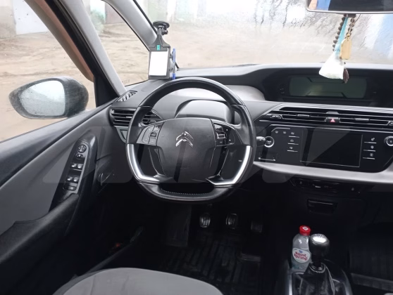 Citroën Grand C4 Picasso / SpaceTourer (8)