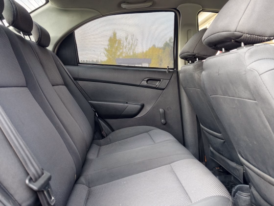 Chevrolet Aveo (11)