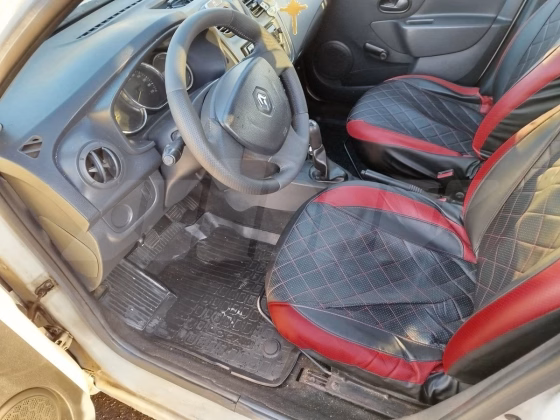 Renault Logan (9)