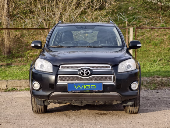 Toyota RAV 4 (2)