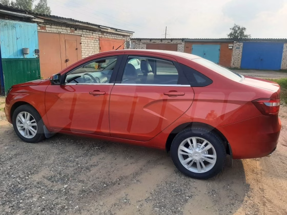 Lada Vesta (4)