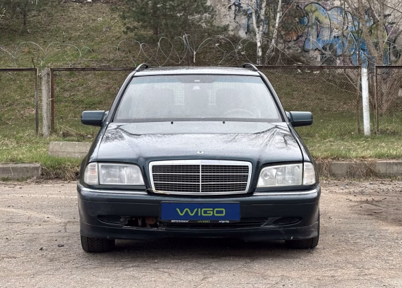 Mercedes-Benz C 230 (2)