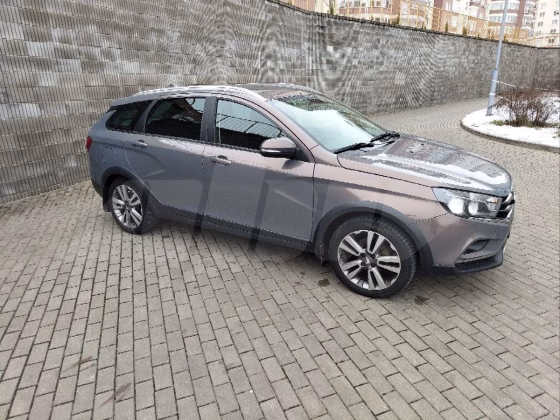Lada Vesta (3)