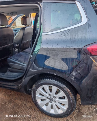 Opel Zafira (18)