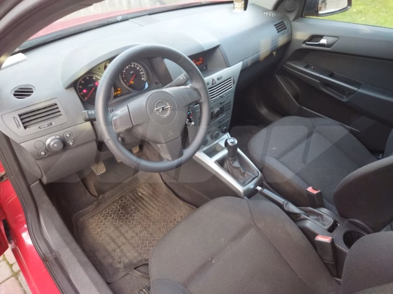 Opel Astra (4)