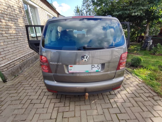 Volkswagen Touran (3)