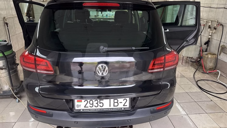 Volkswagen Tiguan (8)