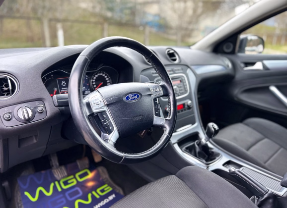 Ford Mondeo (8)