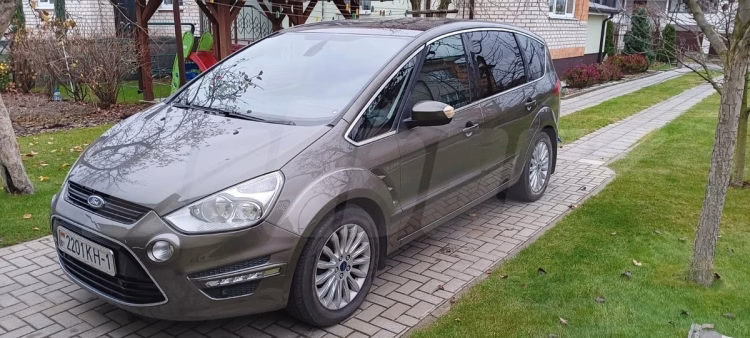 Ford S-Max