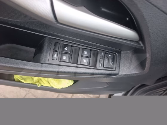 Lada Vesta (6)
