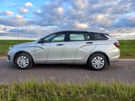Lada Vesta (6)
