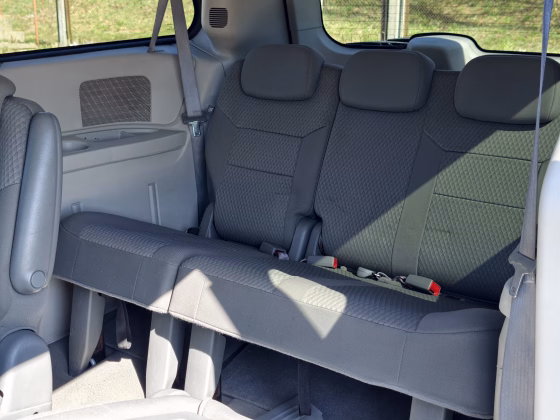 Chrysler TOWN & COUNTRY (13)