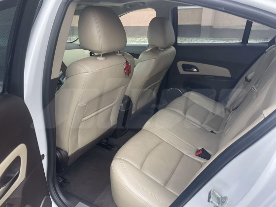 Chevrolet Cruze (5)