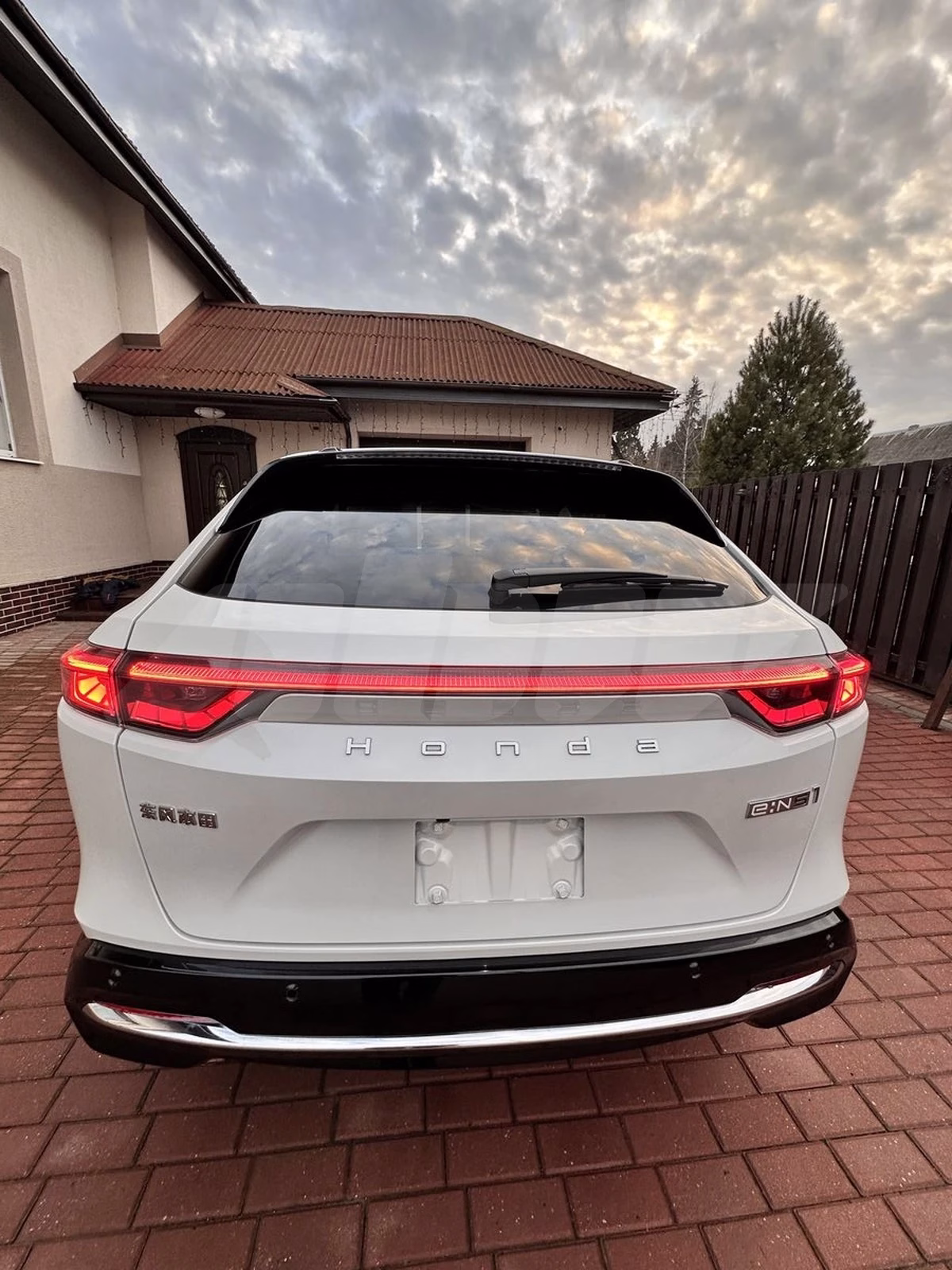 Honda E
