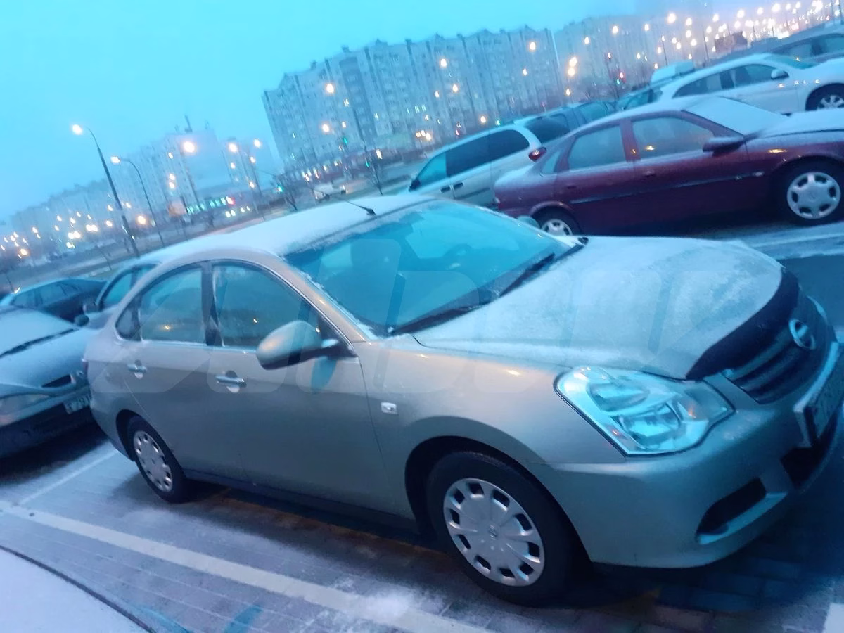 Nissan Almera