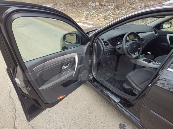 Renault Laguna (8)