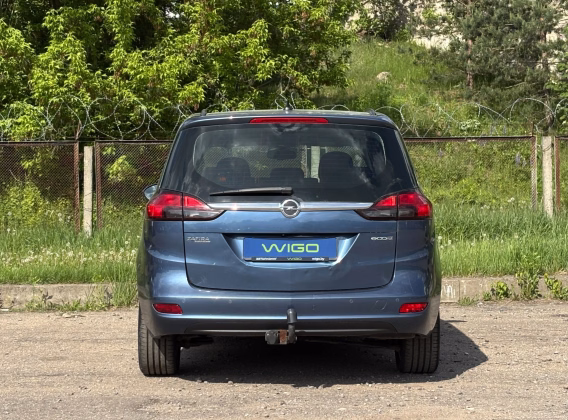 Opel Zafira (5)