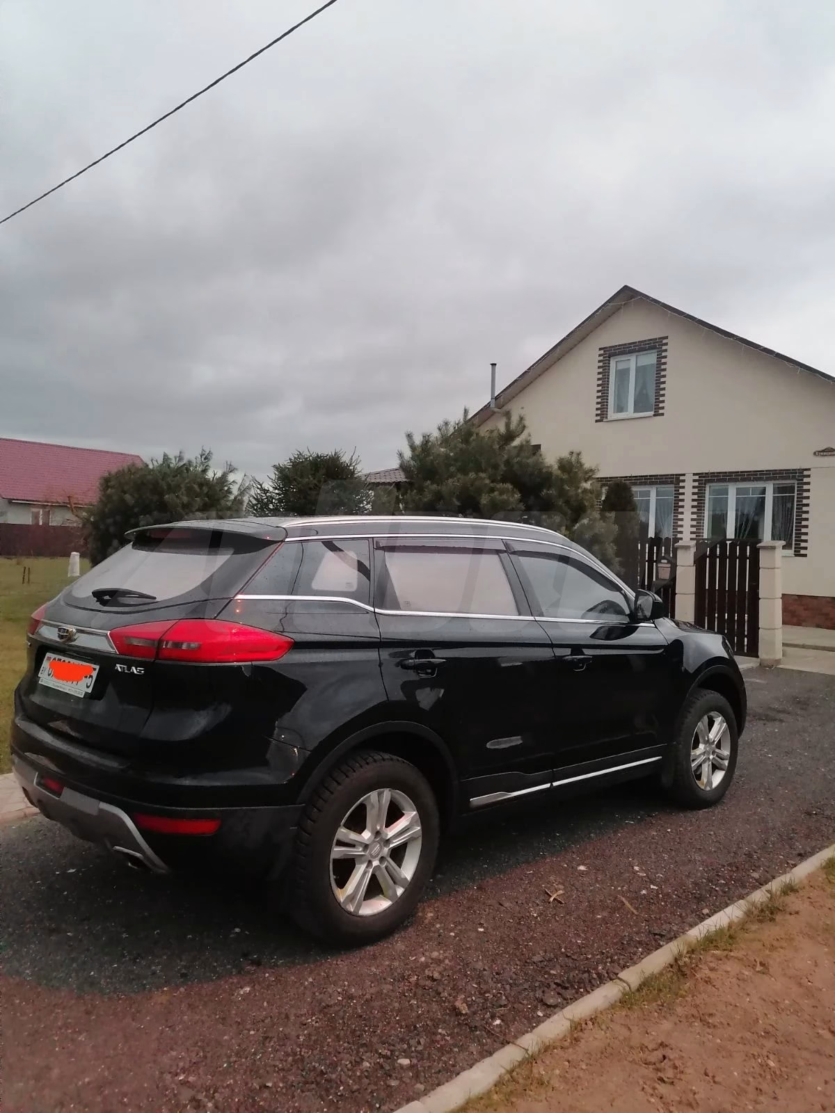 Geely Atlas
