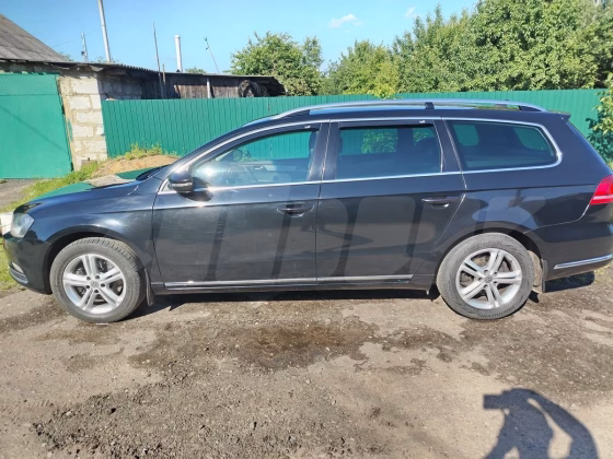 Volkswagen Passat (1)