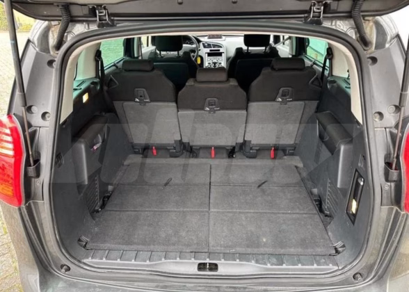 Peugeot 5008 (4)