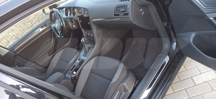 Volkswagen Golf (9)