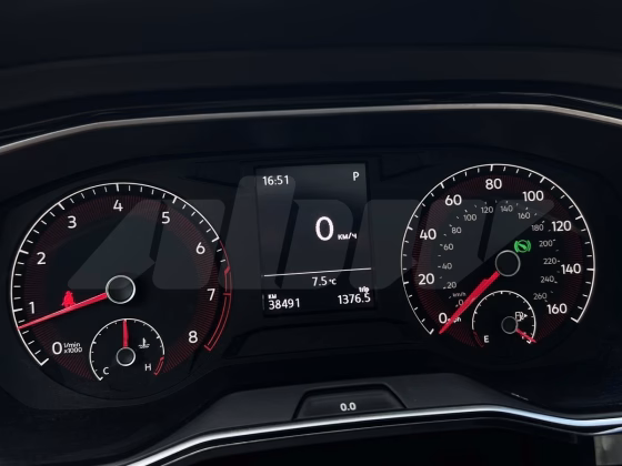 Volkswagen Jetta (12)