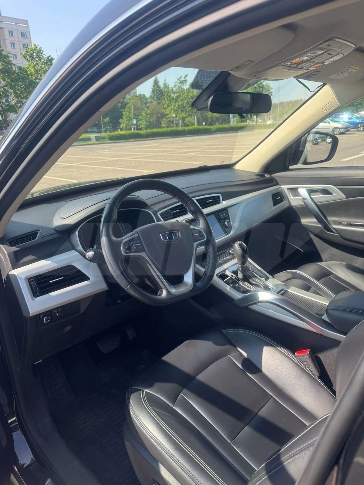 Geely Atlas