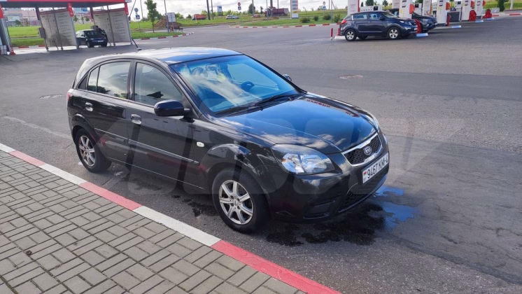 Kia Rio (1)