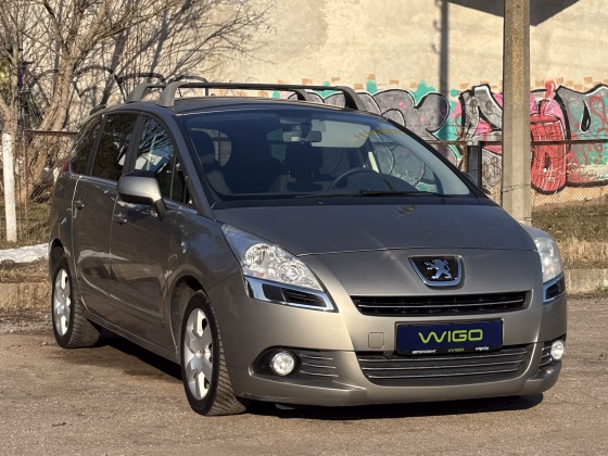 Peugeot 5008 (1)