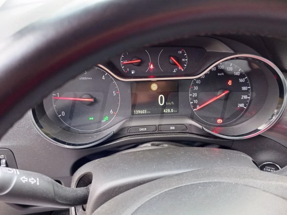 Opel Crossland (X) (5)