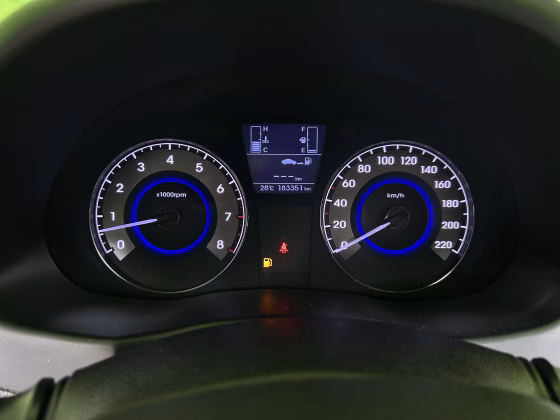 Hyundai Solaris / Accent (14)