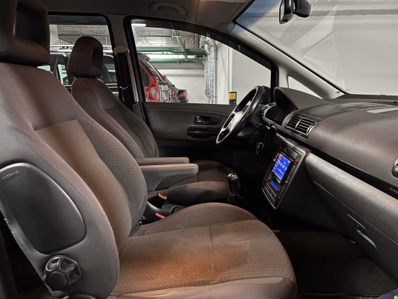 Volkswagen Sharan (14)