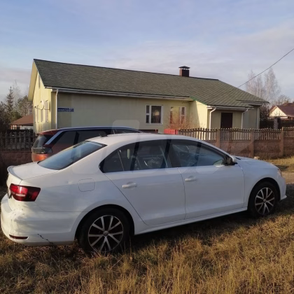 Volkswagen Jetta (5)