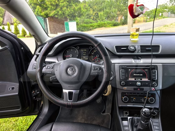 Volkswagen Passat (5)
