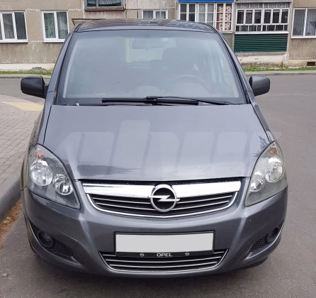 Opel Zafira (3)