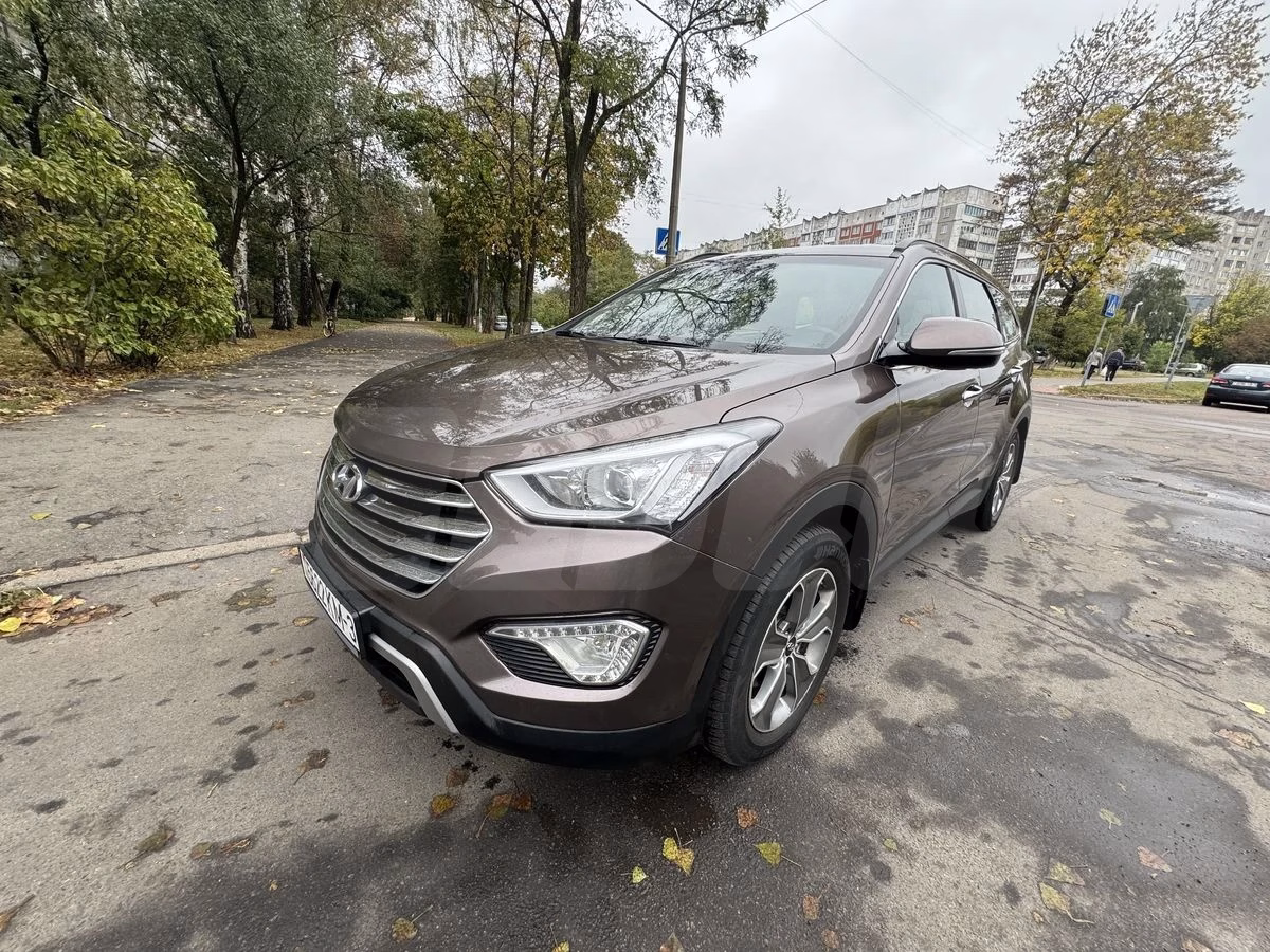 Hyundai Grand Santa Fe