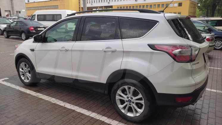Ford Escape (1)