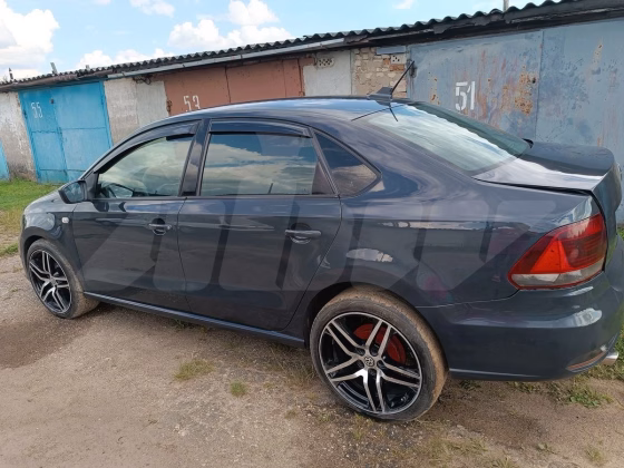 Volkswagen Polo (4)